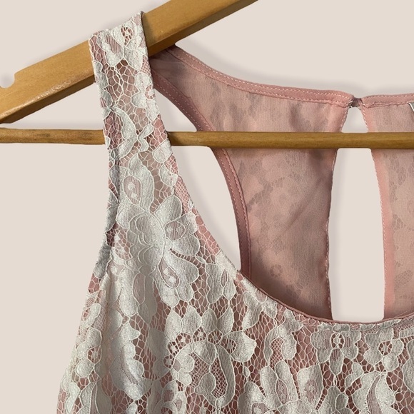 DYNAMITE Pink White Lace Camisole Top - Picture 4 of 9